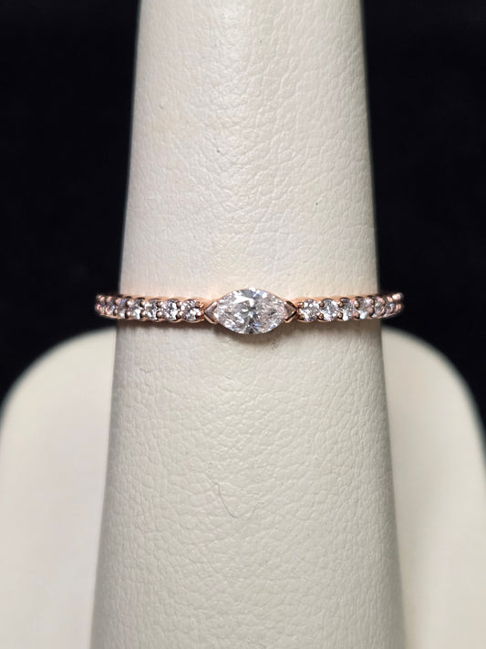 14K Rose Gold Ring 0.13ct Marquise Diamond 1.4g