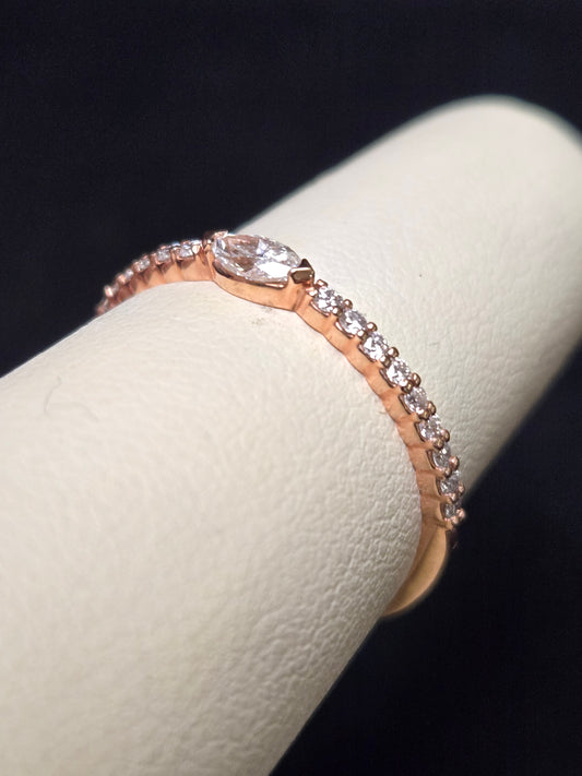 14K Rose Gold Ring 0.13ct Marquise Diamond 1.4g