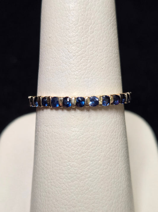 14K Gold Ring 0.25ct Round Sapphires 1.3g