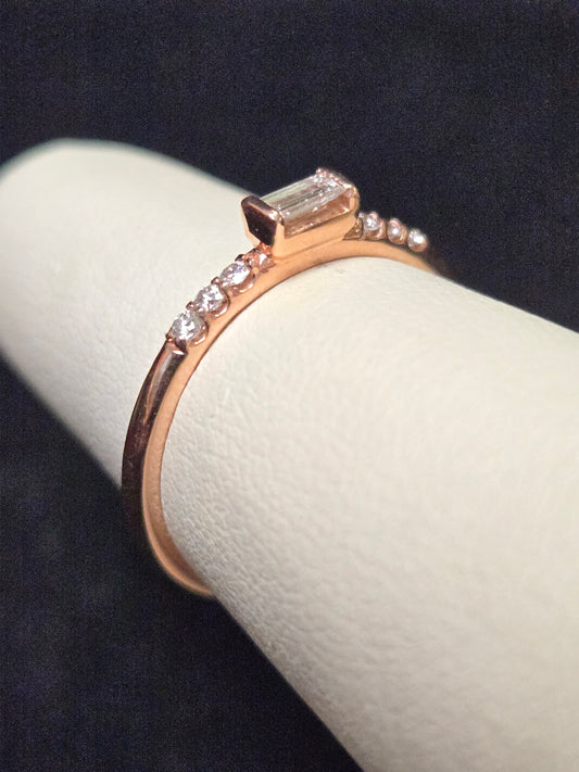 14K Rose Gold Ring 0.12ct Baguette Diamond 1.9g