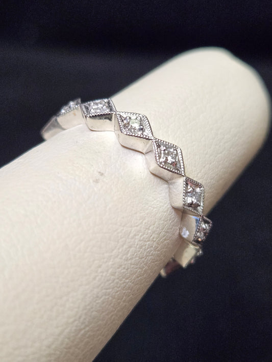 18K White Gold Eternity Ring 0.2ct Round Diamonds 3.5g