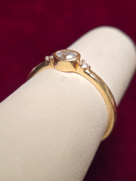 14K Gold Ring 0.25ct Oval Diamond 1.9g