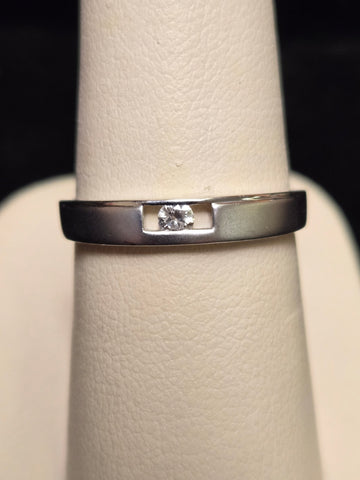 900 Platinum 0.07ct Natural Diamond Ring 3.8g