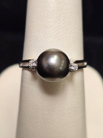 14K White Gold Cultured Pearl Ring 2.5g