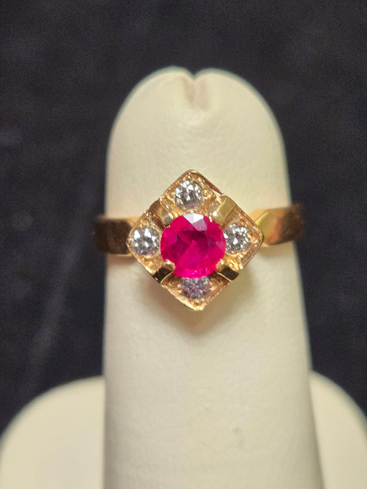 18K Gold Ring 0.55ct Round Ruby 3.3g