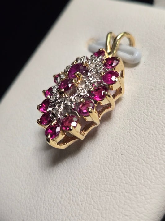 14K Gold Cluster Pendant 1ct Round Rubies 3.6g