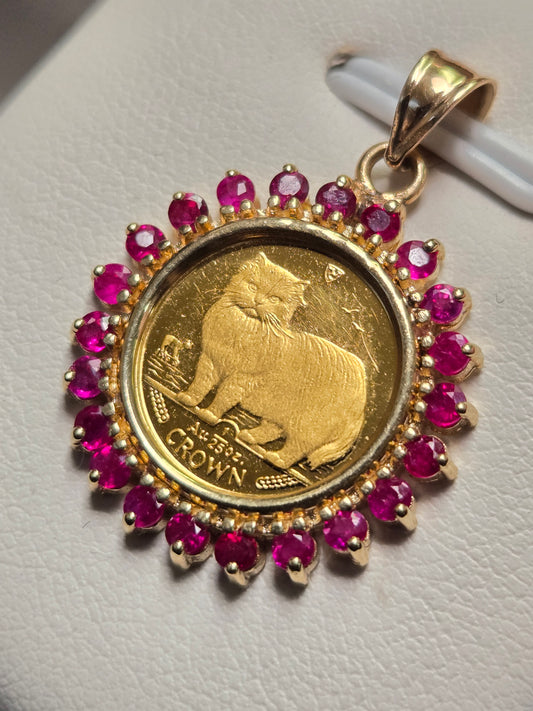 14K Gold Crown Manx Cat Coin Pendant 1.2ct Round Ruby 3.8g