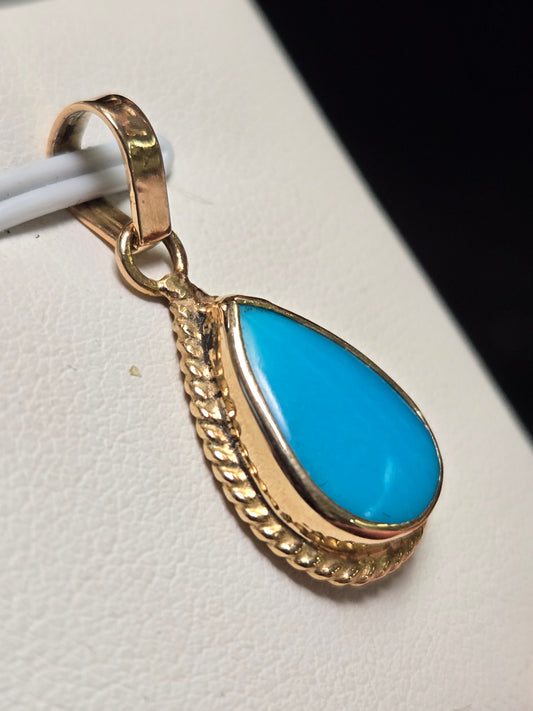 18K Gold Pendant 5ct Pear-Shaped Turquoise 2.6g