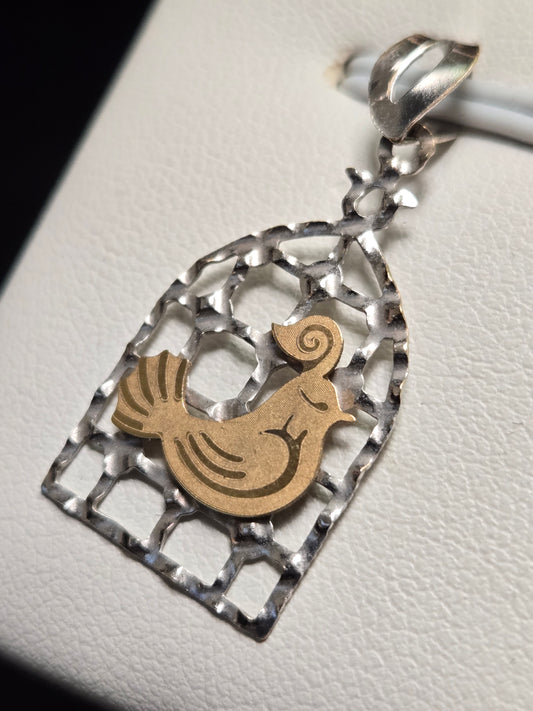 18K Multi-Tone Gold Bird Pendant 1.2g