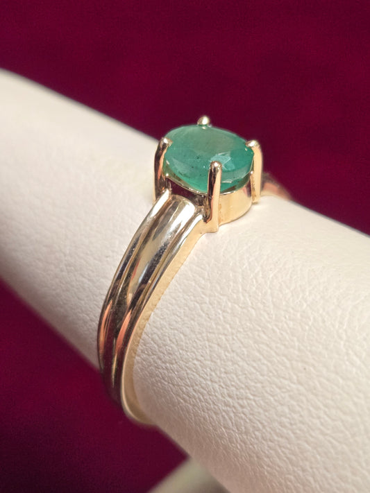 10K Gold Ring 1ct Oval Emerald 1.9g