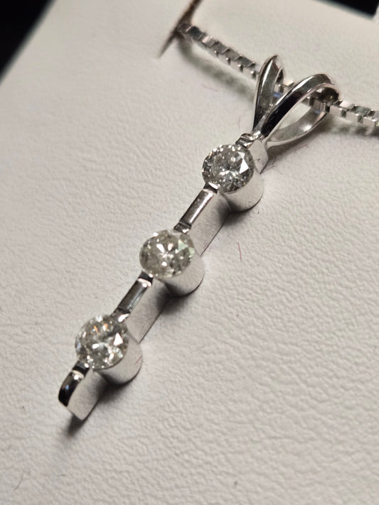 14K White Gold Pendant 0.55ct Round-Cut Diamond 1.7g