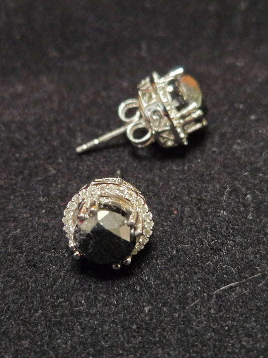 14K White Gold Filigree Stud Earrings 3.39ct Round Black Diamond 3.1g