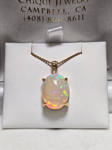 14K Gold Pendant 8.75ct Oval-Cut Opal 3.4g