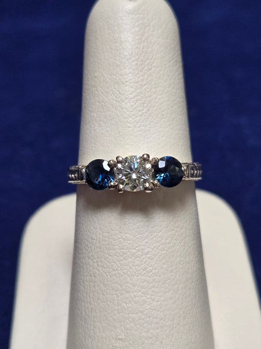 14K Gold Three Stone Ring 0.45ct Round-Cut Diamond 3.6g