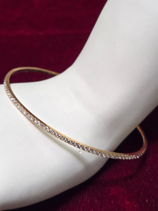 14K Gold Bangle Bracelet 2ct Round Diamonds 5.6g
