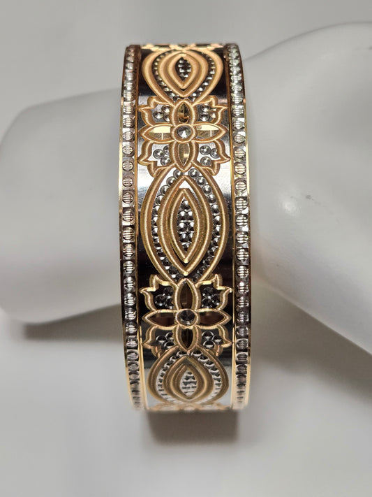 18K Gold Bangle Bracelet 24.9g