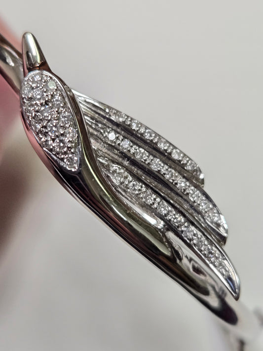 18K White Gold Swan Bangle Bracelet 0.78ct Round Diamonds 18.8g