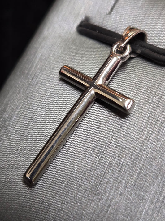 14K White Gold Cross Pendant 0.7g
