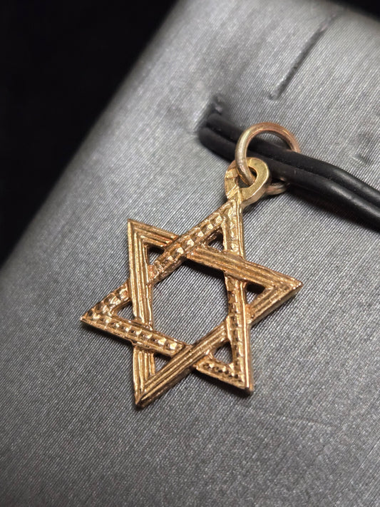 14K Gold Star of David Pendant 1g