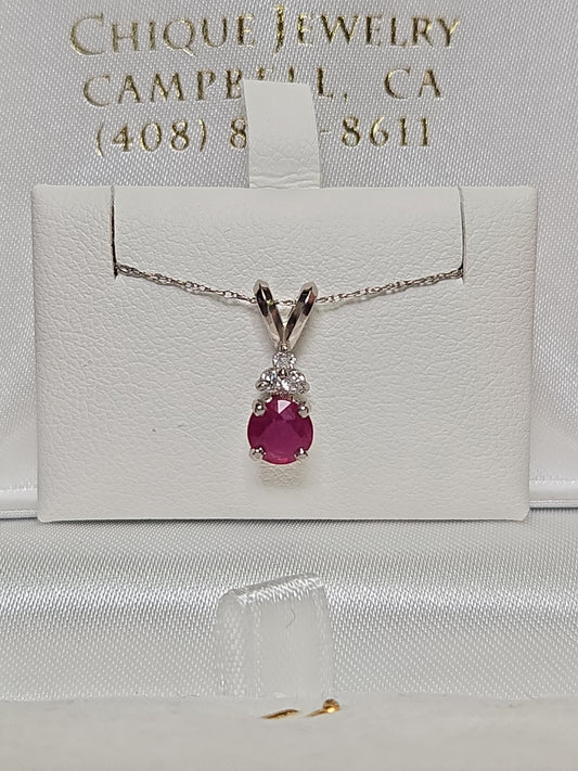 14K White Gold Pendant 0.66ct Round Ruby 0.9g