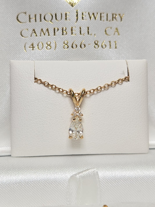 14K Gold Pendant 0.4ct Pear-Shaped Diamond 0.6g