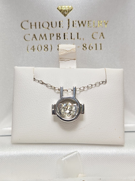 14K White Gold Pendant 0.51ct Round Diamond 2.2g