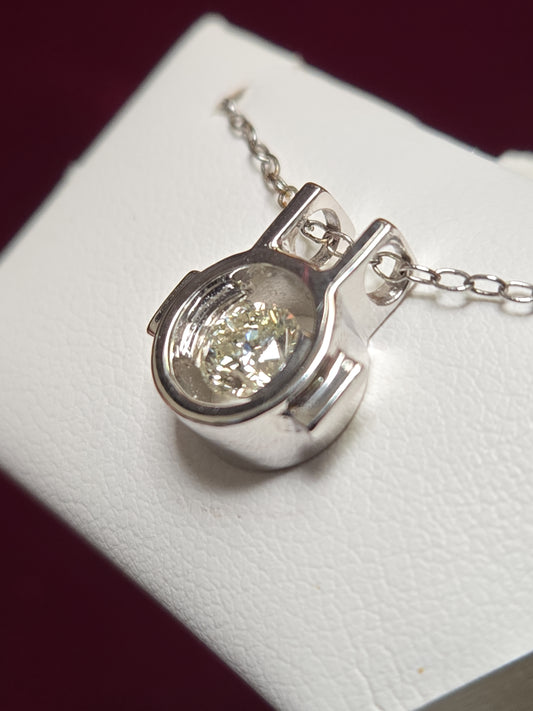 14K White Gold Pendant 0.51ct Round Diamond 2.2g