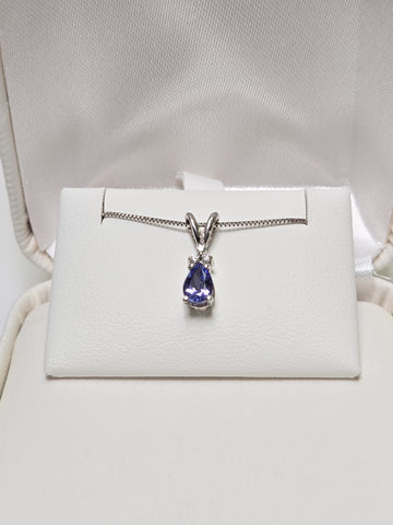 14K White Gold Pendant Pear-Shaped Tanzanite 0.6g