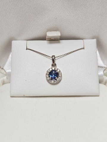 14K White Gold Pendant 0.3ct Round blue Sapphire 0.8g