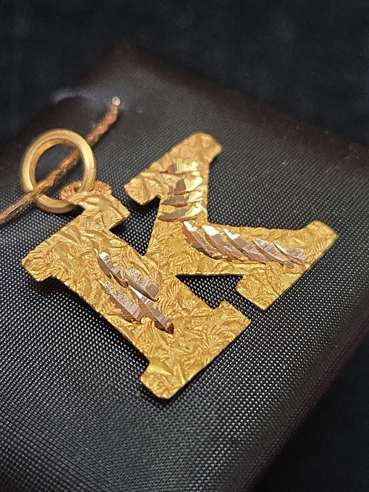 18K Gold "K" Pendant 0.9g