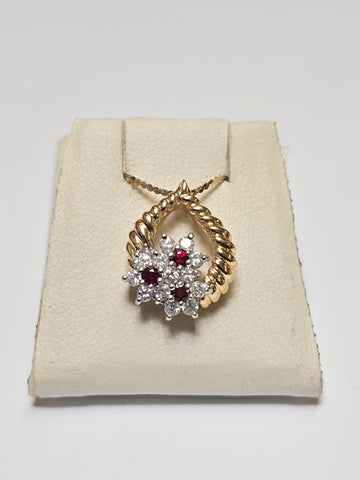 14K Gold Cluster Pendant 0.4ct Round Diamonds 1.8g