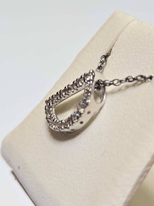 14K White Gold "D" Pendant 0.11ct Round Diamonds 0.6g