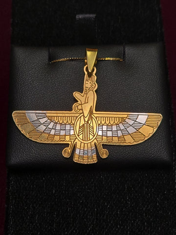 18K multi-tone gold Farvahar pendant by Chique Jewelry, featuring intricate design and weighing 6.2g.