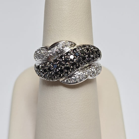 14K white gold ring with 0.8ct round black diamonds, designed by Chique Jewelry, showcasing a elegant jewelry piece.