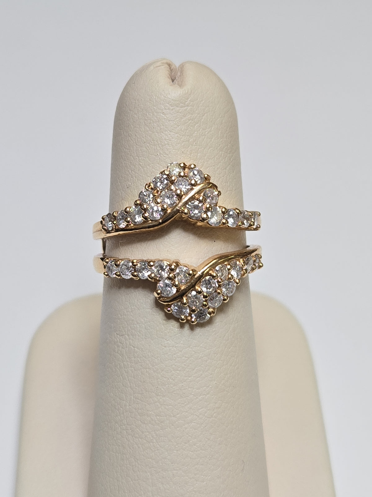 14K gold wedding ring with 1.01ct round diamonds, crafted by Chique Jewelry, showing the elegant band and sparkling stones.