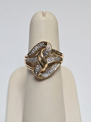 10K gold ring with 0.3ct round diamonds and a sleek band, crafted by Chique Jewelry.