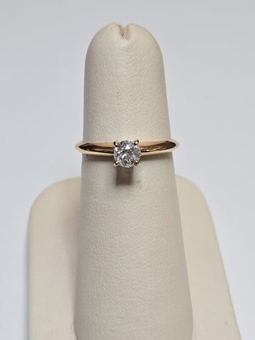 14K gold engagement ring featuring a 0.42ct round old miner diamond, crafted by Chique Jewelry.