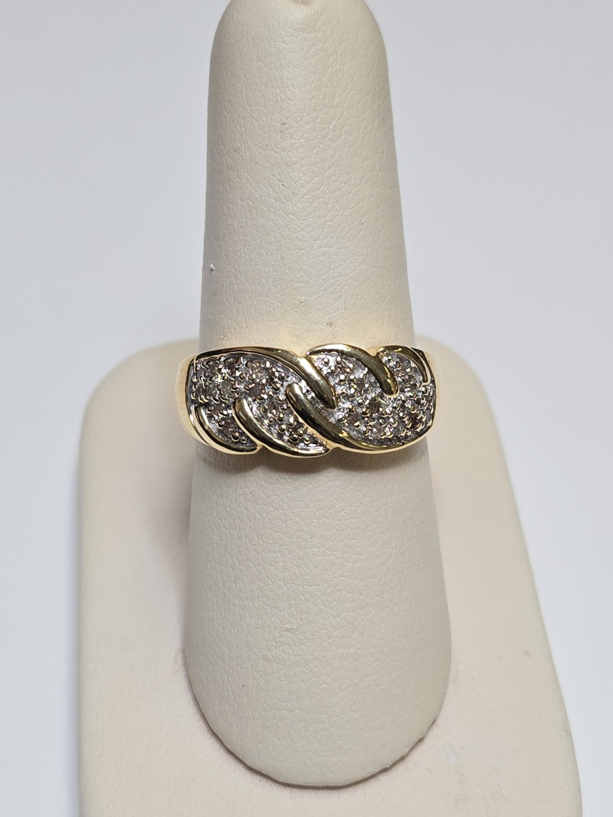 10K gold ring with 0.33ct round diamonds, crafted by Chique Jewelry, showcasing a elegant design and sparkling gemstone accents.