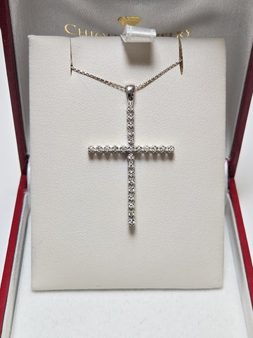 14K white gold cross pendant with 0.25ct lab-created round diamonds, weighing 1.6g, from Chique Jewelry.
