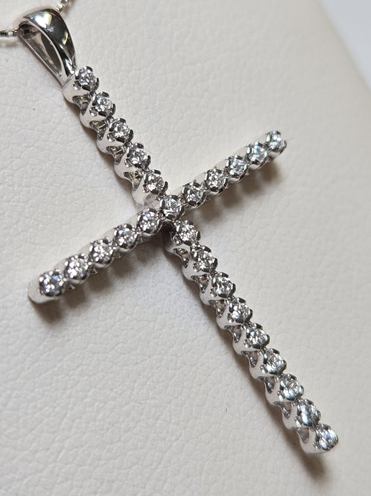 14K white gold cross pendant with 0.25ct round lab-created diamonds, featuring a delicate design from Chique Jewelry.