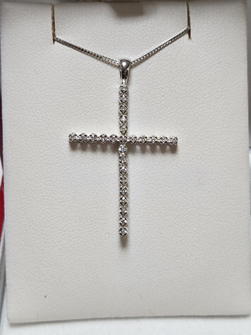14K white gold cross pendant with 0.25ct round lab-created diamonds, weighing 1.6g, from Chique Jewelry.