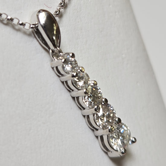 14K white gold pendant with 0.76ct round diamonds, weighing 1.3g, featuring elegant jewelry design from Chique Jewelry.
