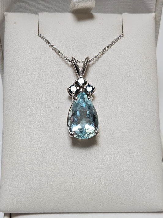14K white gold pendant featuring a 4.77ct pear-shaped aquamarine gemstone, weight 3.4g, from Chique Jewelry.