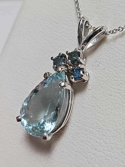 14K white gold pendant with a 4.77ct pear-shaped aquamarine gemstone, designed by Chique Jewelry, showcasing elegant craftsmanship.