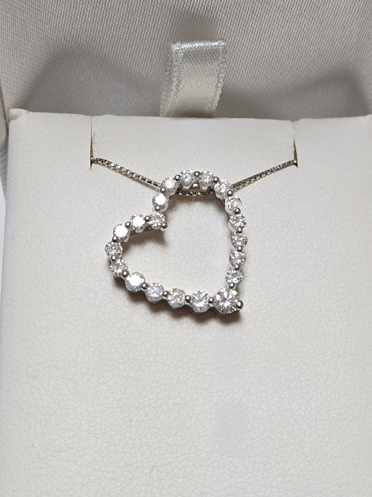 14K white gold pendant with 1.02ct round diamonds, showcasing a elegant jewelry piece from Chique Jewelry.