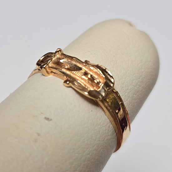 18K gold belt buckle ring by Chique Jewelry, 2.1g, featuring a stylish and elegant design with a polished finish.