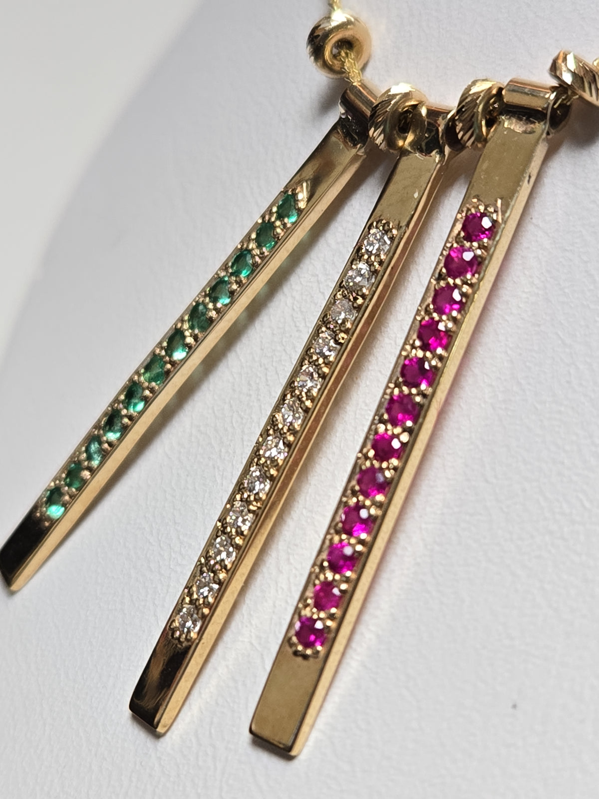 14K gold diamond cut curb chain necklace with lab-created diamonds, featuring a pendant, weighing 3.9g from Chique Jewelry.