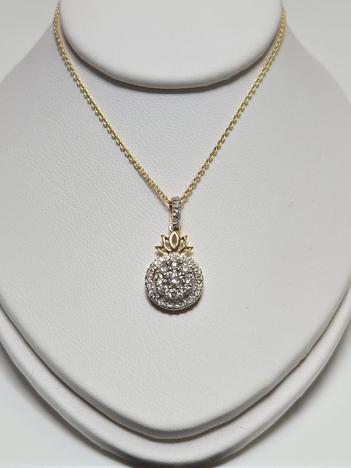 10K gold cable chain necklace with cluster pendant featuring 0.33ct round diamonds, 18-inch length, by Chique Jewelry