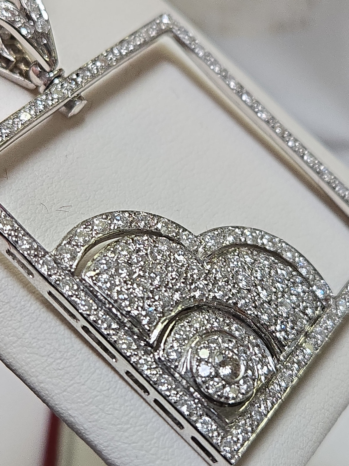 18K white gold diamond pendant with 3ct round diamonds, featuring elegant design and weighing 10.8 grams by Chique Jewelry.