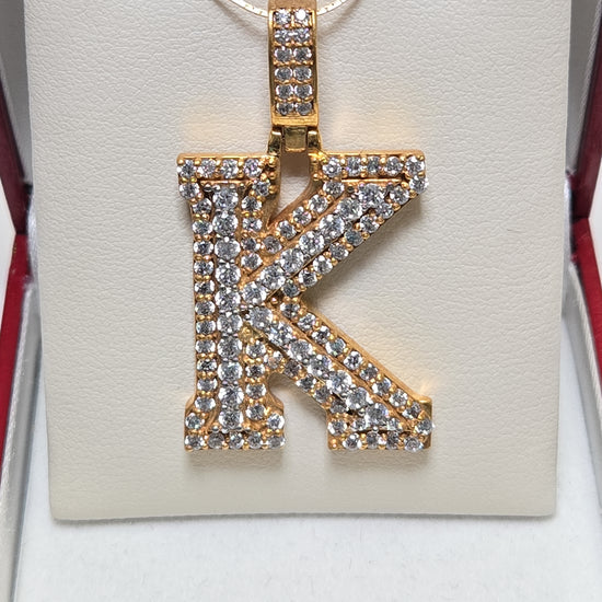 Gold-plated "K" pendant with round cubic zirconias, 7.9g, jewelry accessory from Chique Jewelry